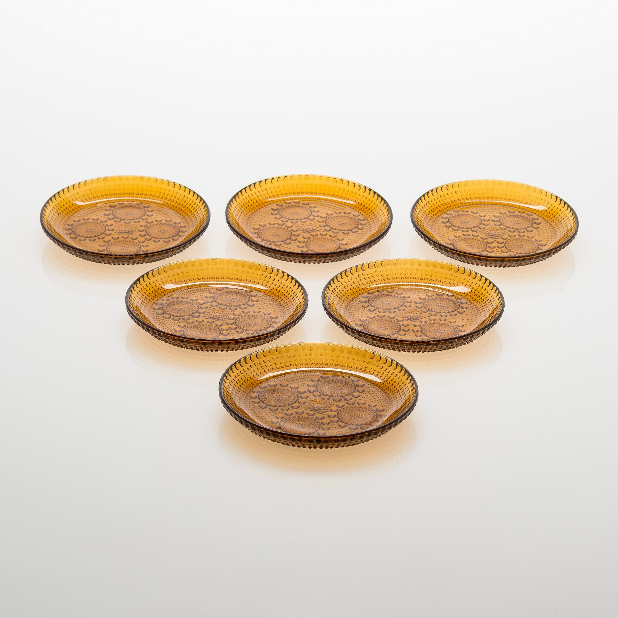 Nanny Still, servisdelar, 19 st, glas, "Grapponia", Riihimäen Lasi, Finland. Serien formgiven 1968.