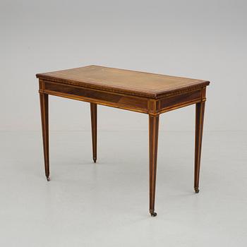 SKRIVBORD, engelsk stil, 1900-tal.