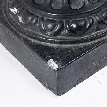A pair of urns, Byarums Bruk, 21st century.