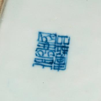A pair of blue and white teaboats, Qing dynasty, 19th Century.