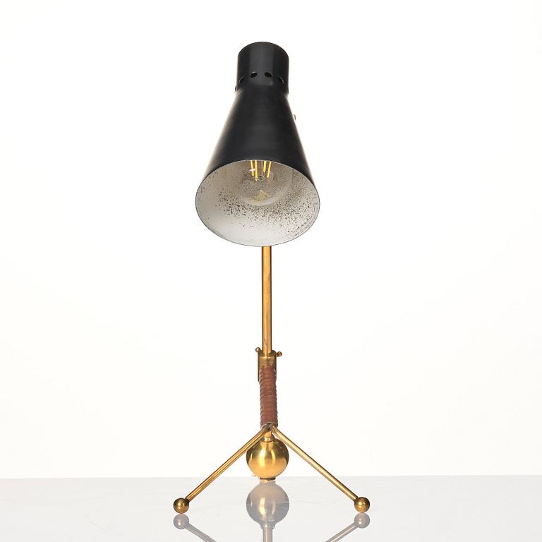 Tapio Wirkkala, a table lamp, model 'K11-16', Idman, Finland, mid-20th century.