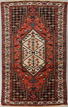 MATTA, Hamadan. Ca 200x125 cm.