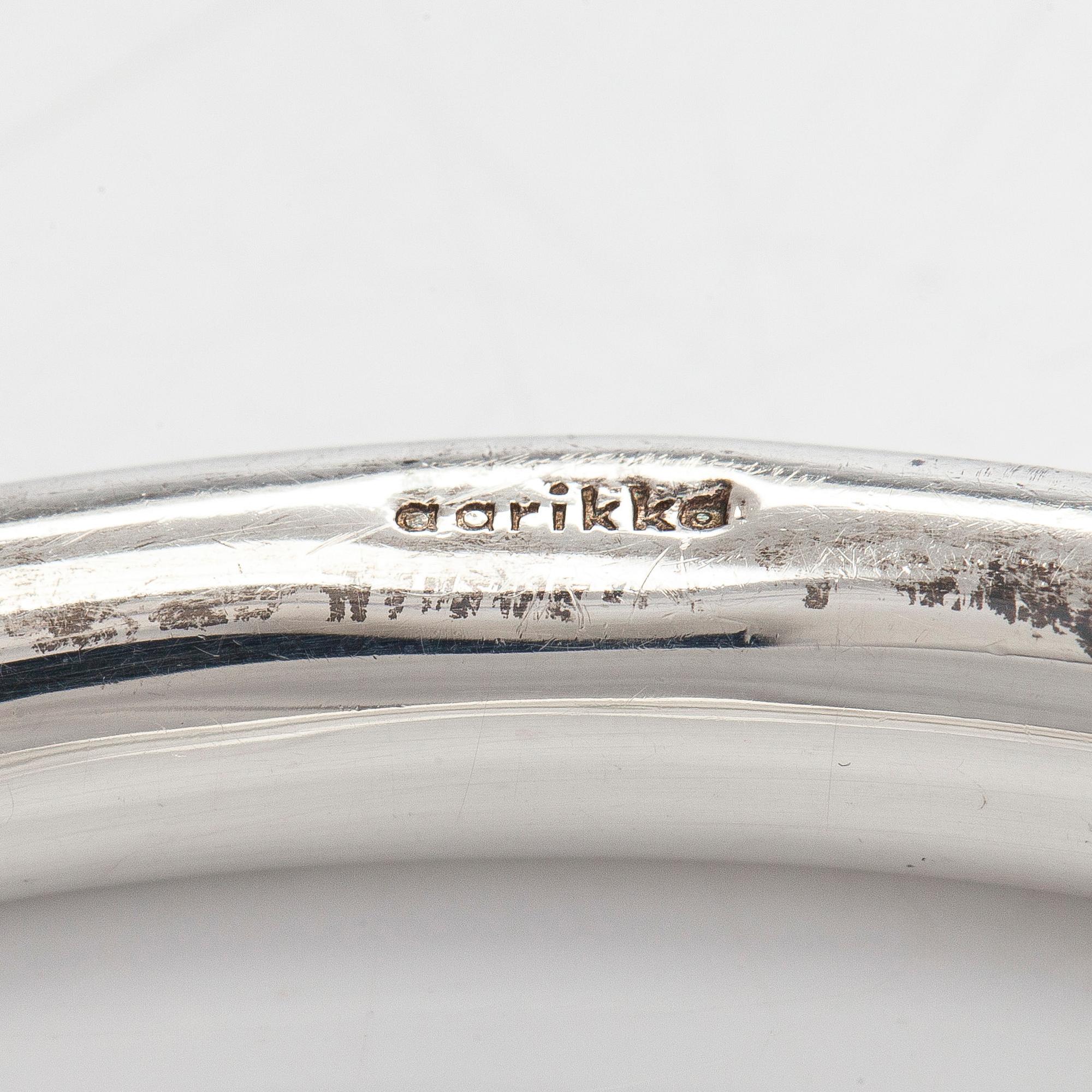 Kaija Aarikka, A sterling silver necklace and bracelet, Ilmari Puhakka, Joutsa for Aarikka 1984 and 1988.