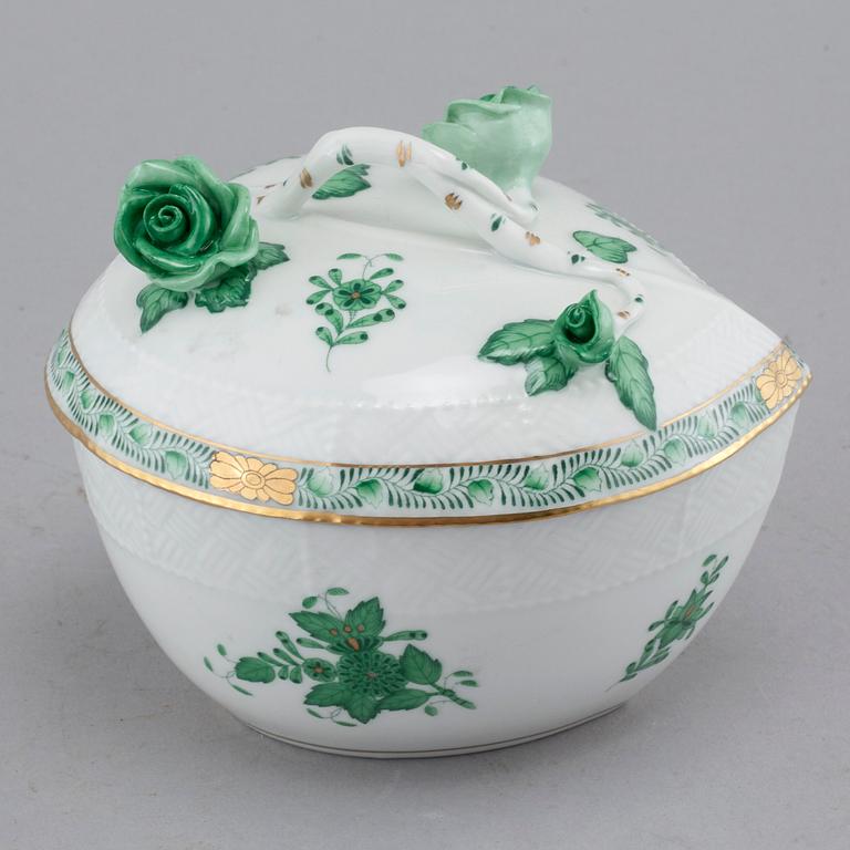 48 pieces of porcelain tableware from Herend, model "Indian Basket", 20th century.