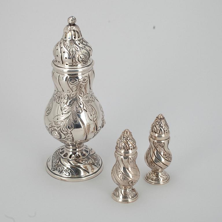 STRÖARE, 3 st, silver, en med finska och svenska stämplar, 1950-tal. Tot. vikt 284 g.