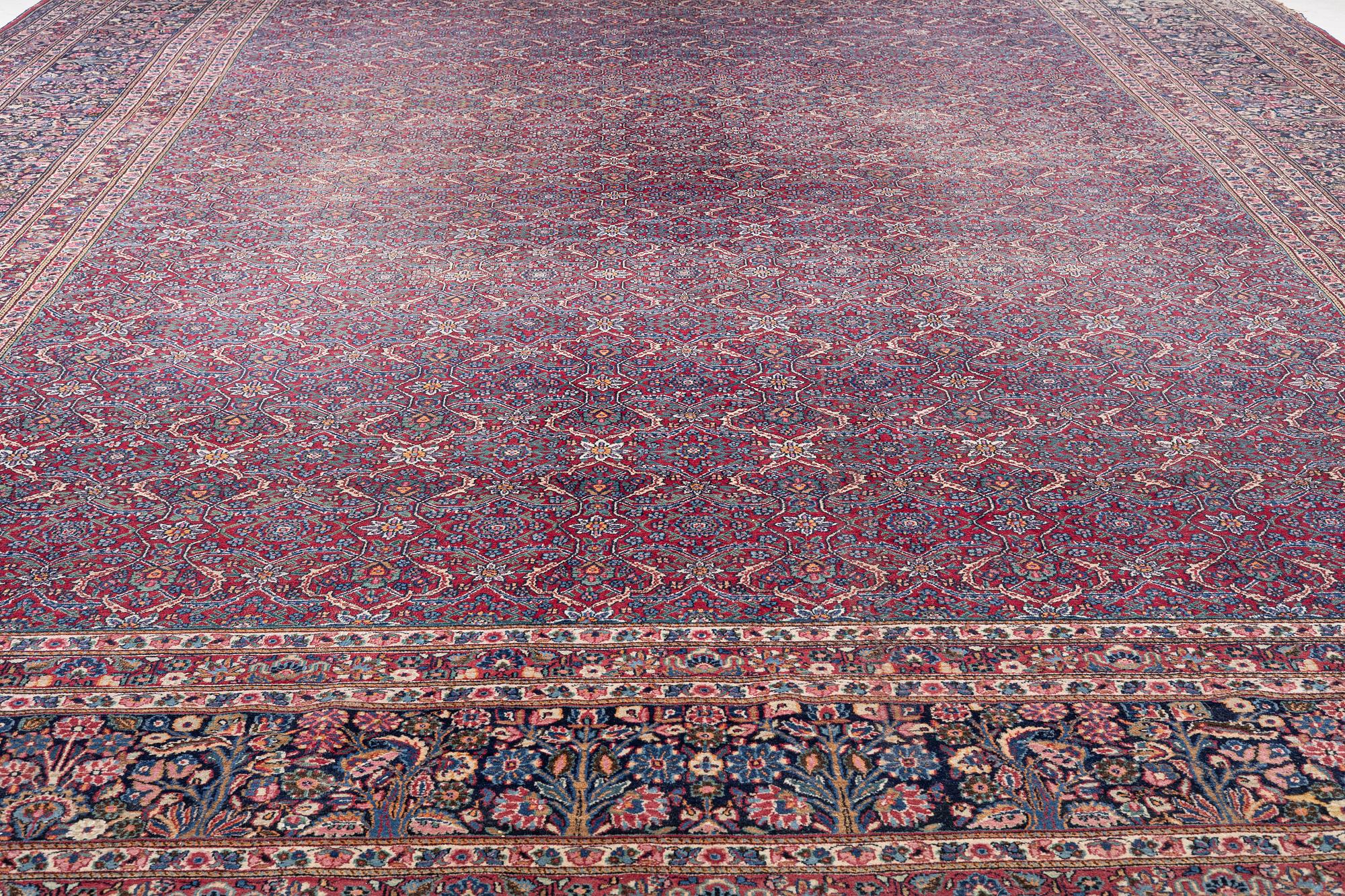 Carpet, Kirman, antique/semi-antique, approx. 560 x 375 cm.