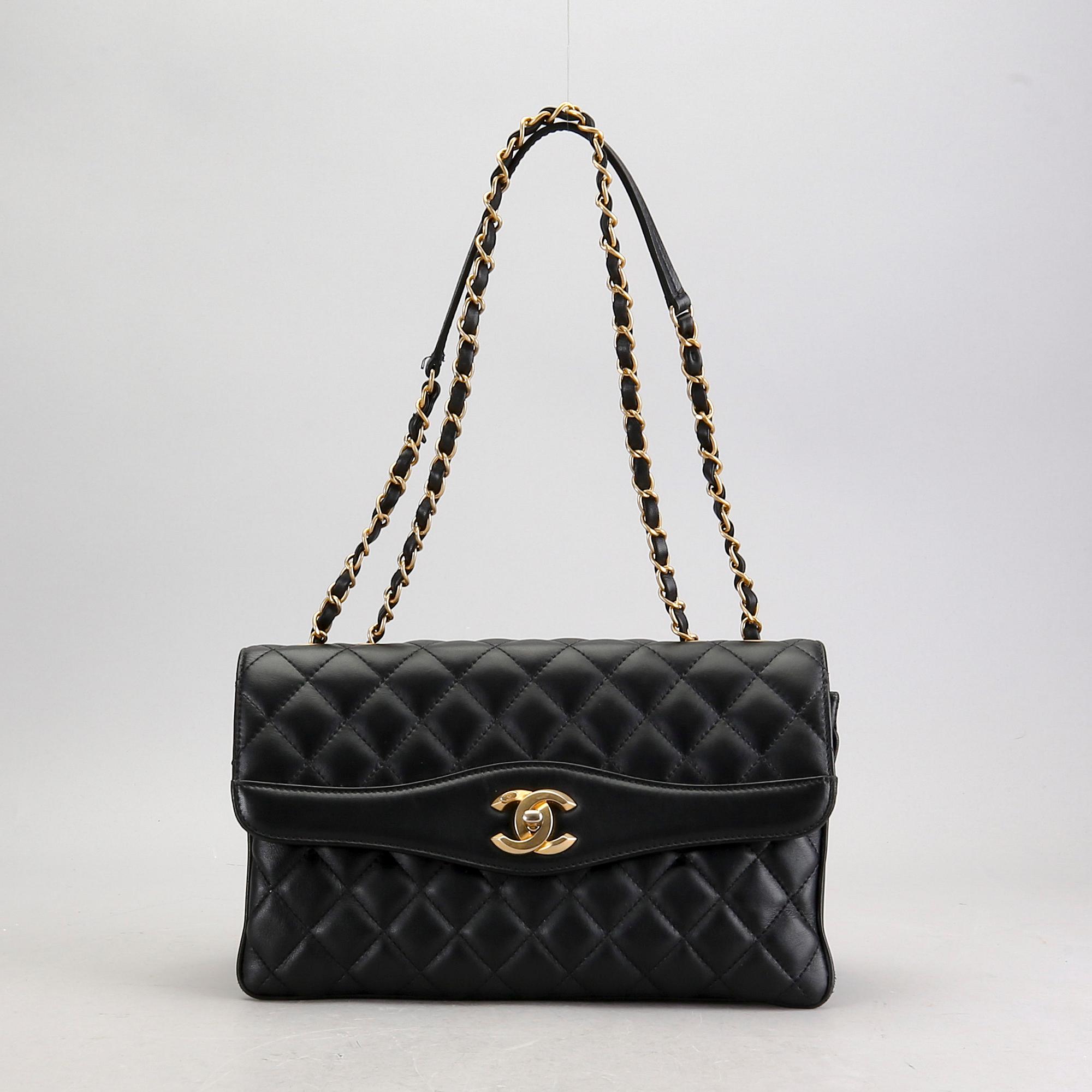 A Chanel flap bag 2018. Bukowskis