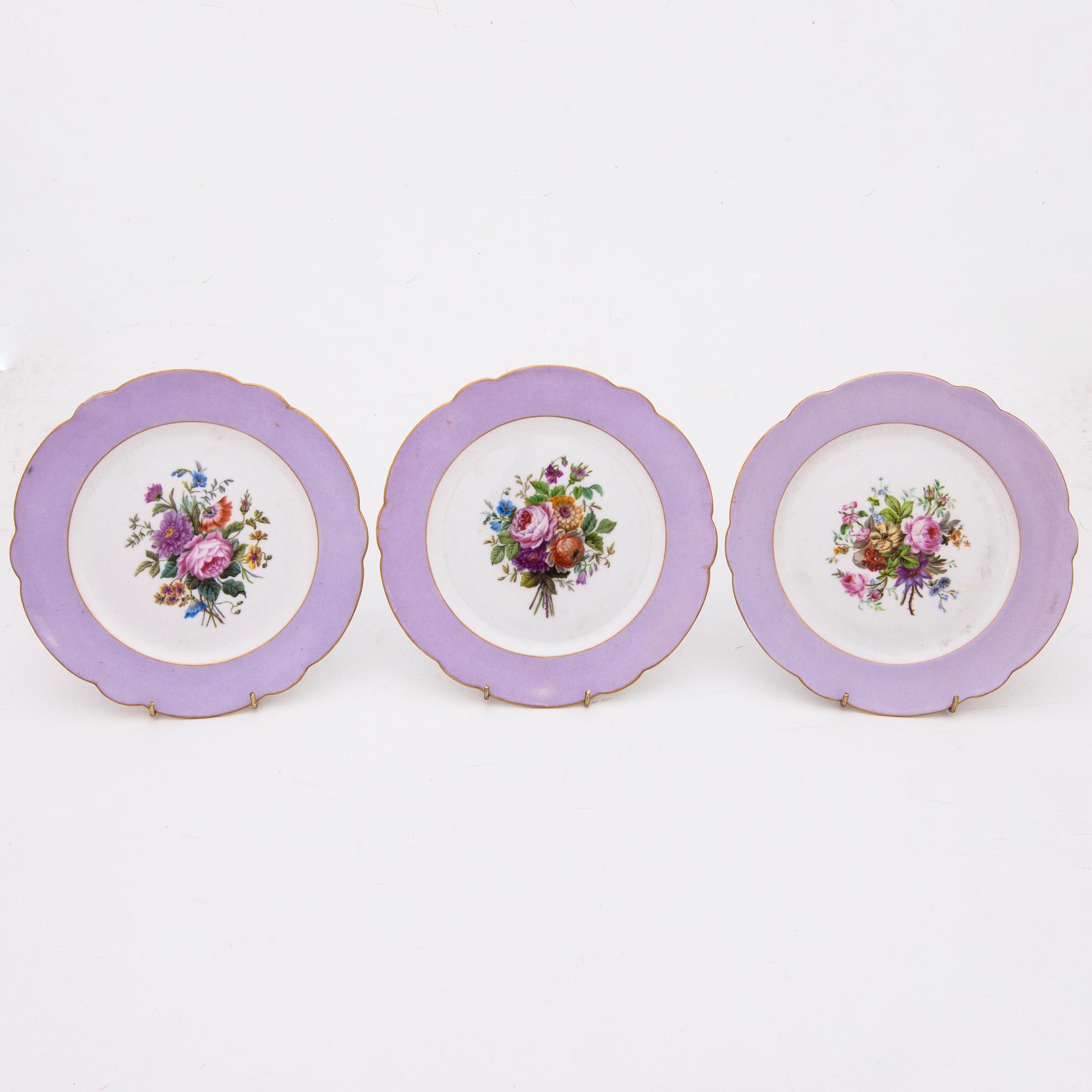 A set of five Russian porcelain plates by the Imperial Porcelain Factory, Saint Petersburg, period Alexander II.