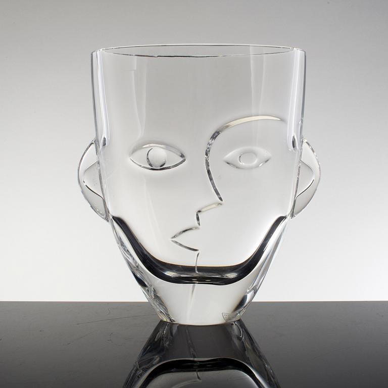 An Orrefors glass vase by Martti Rytkönen, "Ramses".