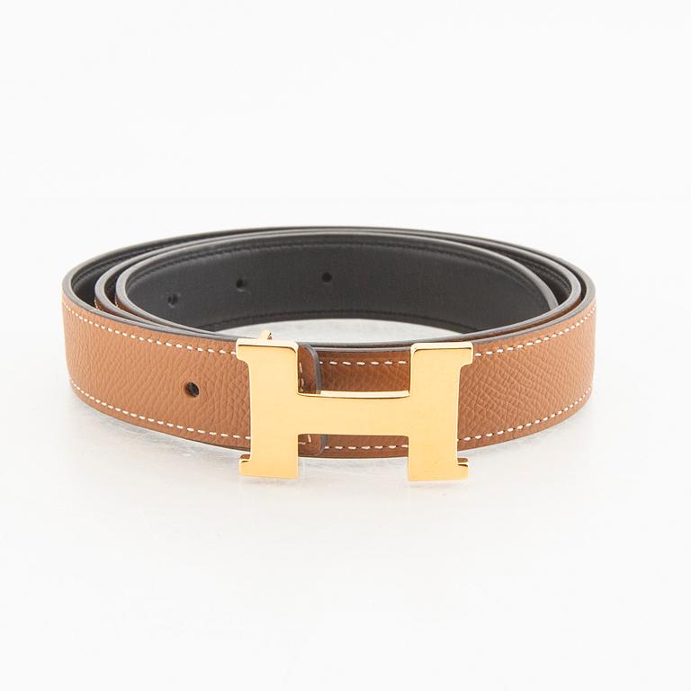 Hermès, a leather belt Constance 2021.
