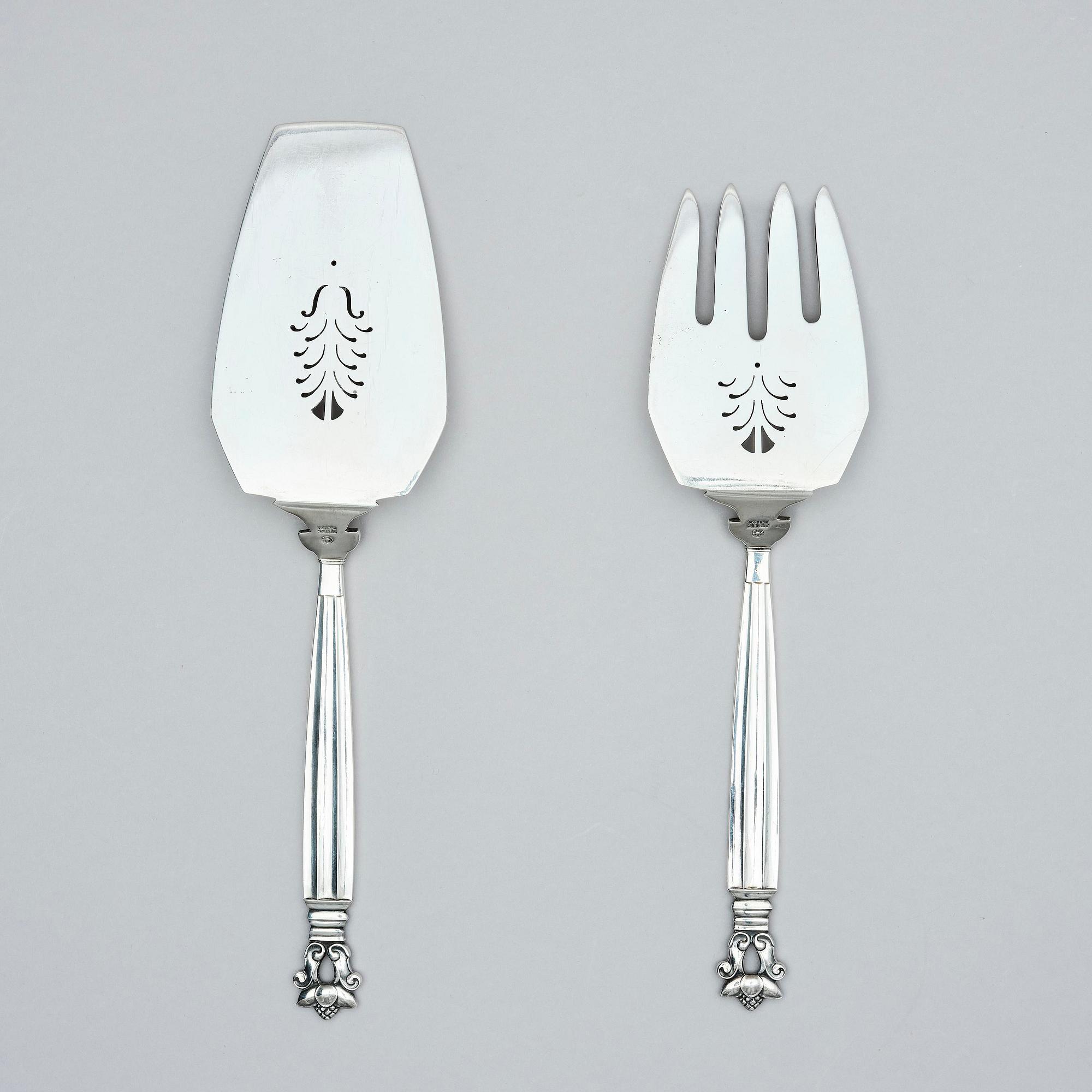 Georg Jensen, serveringsbestick för fisk, 2 delar, "Konge/Acorn", sterling silver, design Johan Rohde, Köpenhamn 1919-1927.