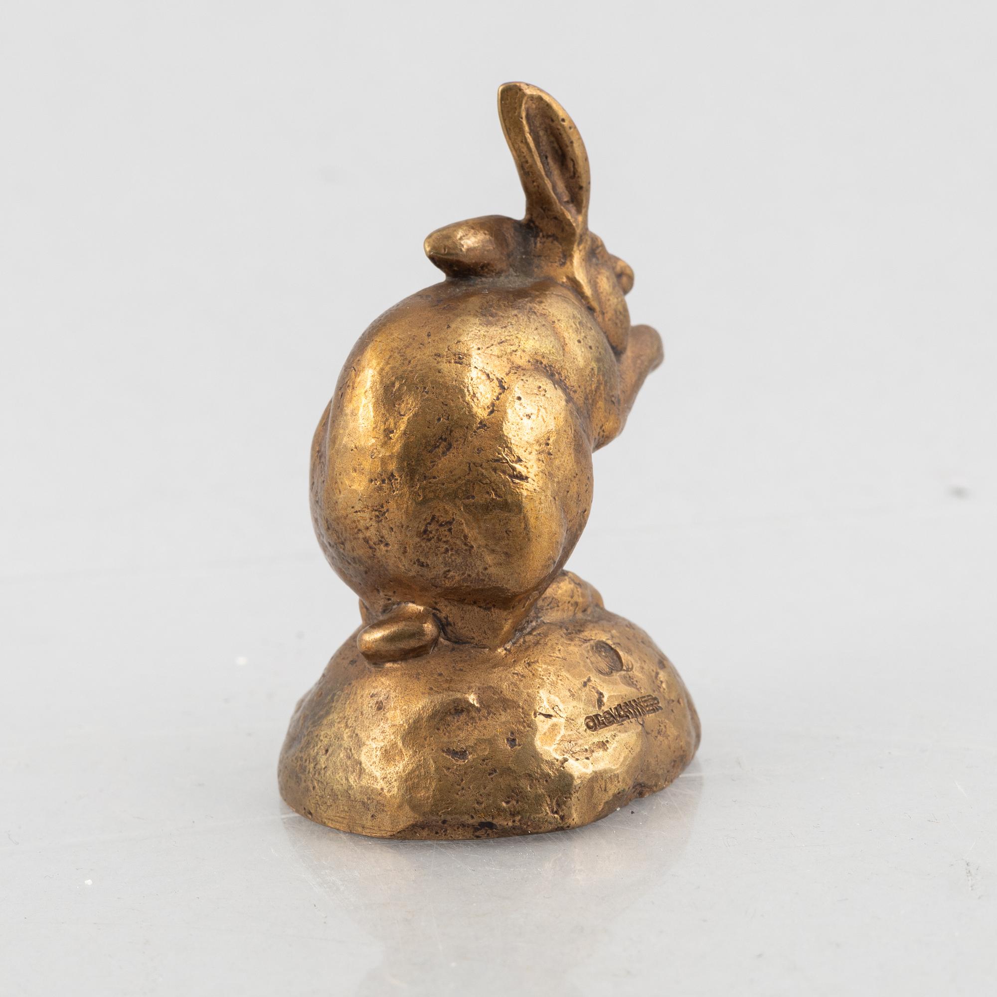 Olga Lanner, Sitting Rabbit.