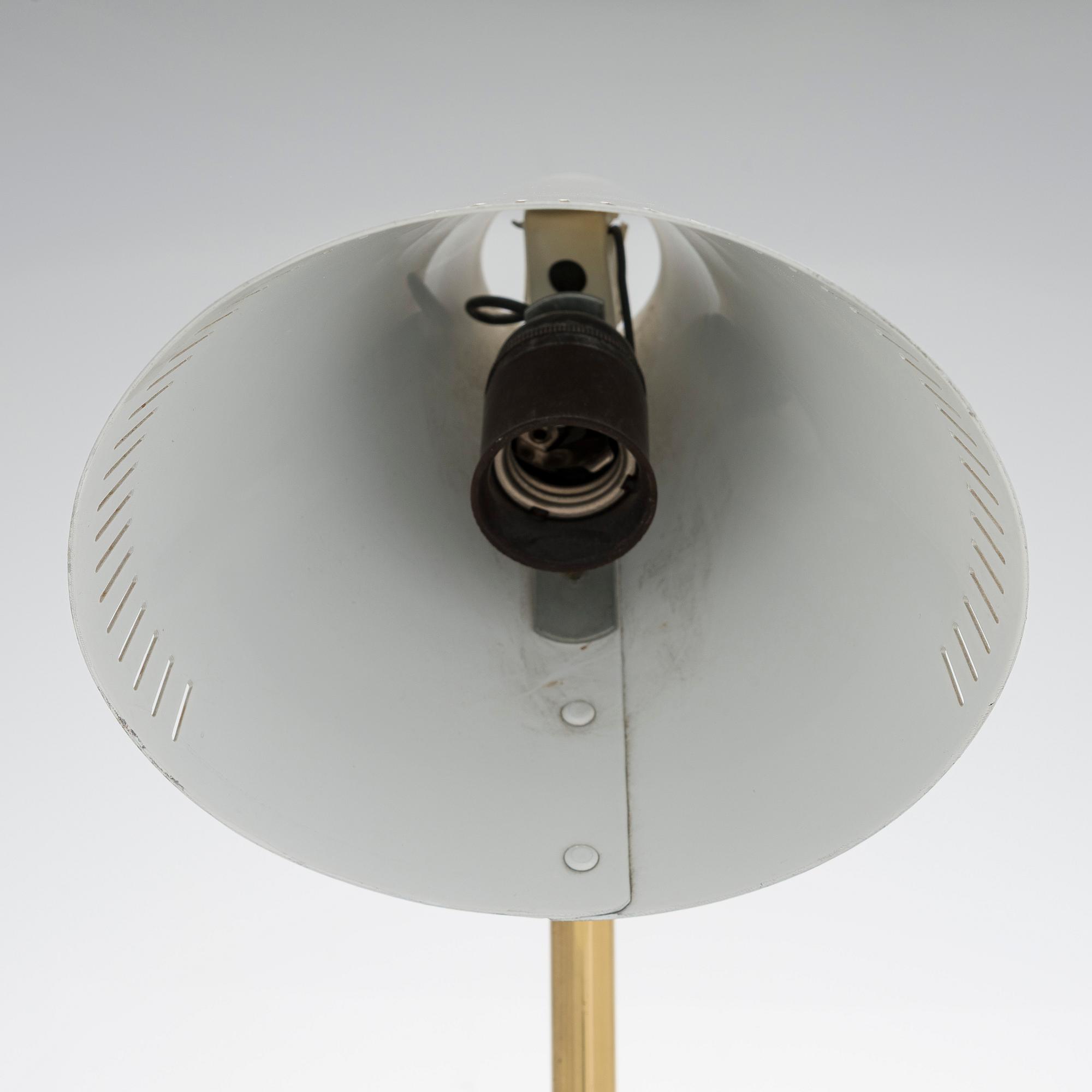 Paavo Tynell, bordslampa, modell 9222, Idman, 1900-talets mitt.