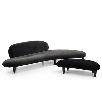 18. Isamu Noguchi, "Freeform" soffa med ottoman, Vitra 2009/2019.