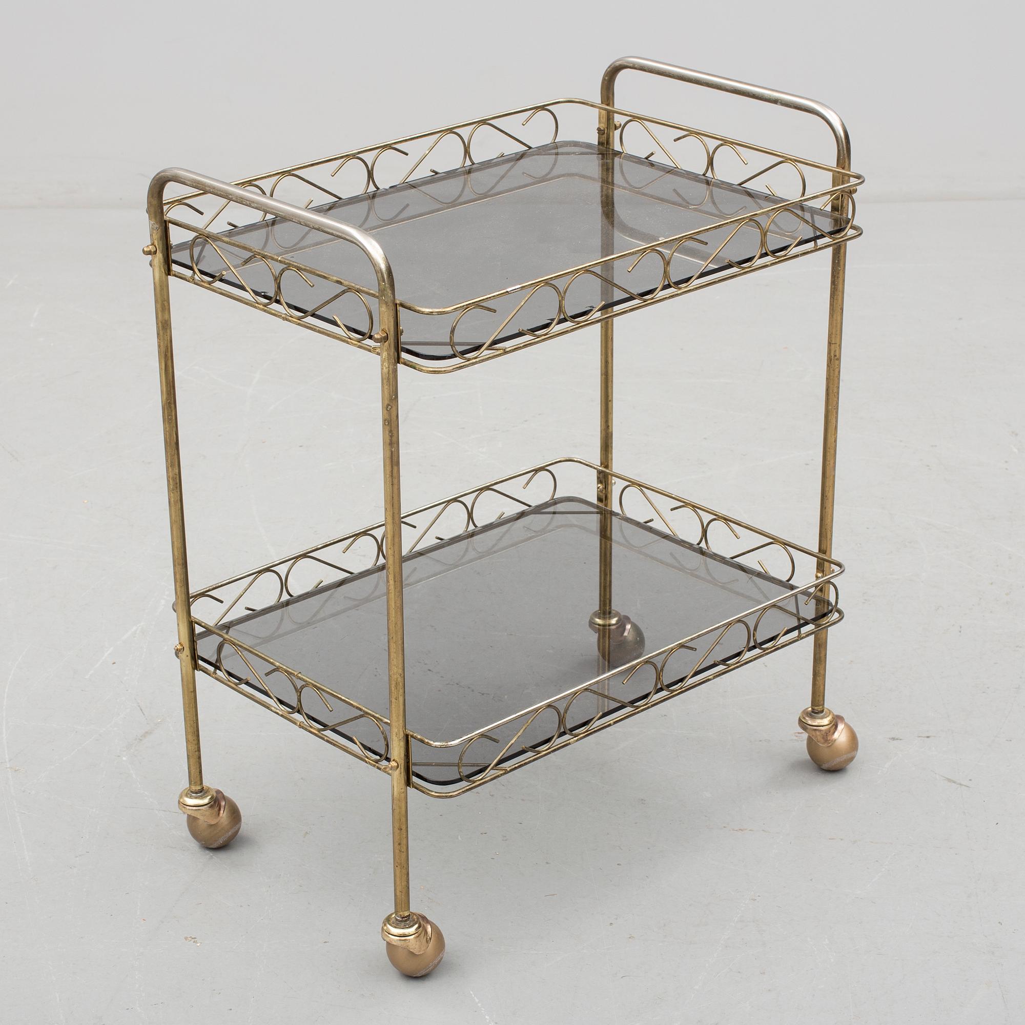 SERVERINGSVAGN, 1900-talets slut.