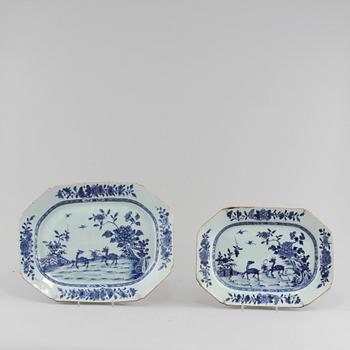 STEKFAT, 2 st, porslin, Kina, 1700-tal.