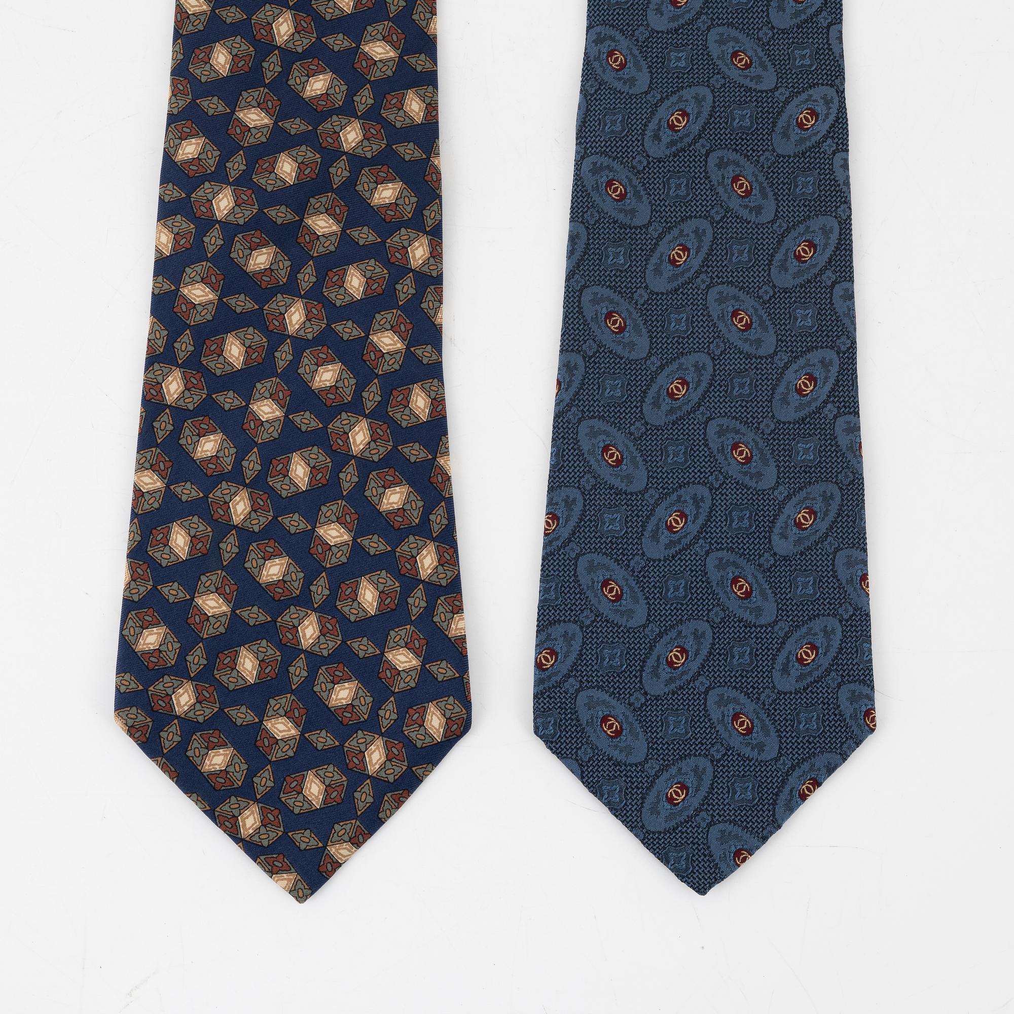 Chanel, two silk ties.