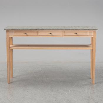 SIDEBOARD, "Line", tillverkad Mind AB, Vittsjö möbelfabrik.