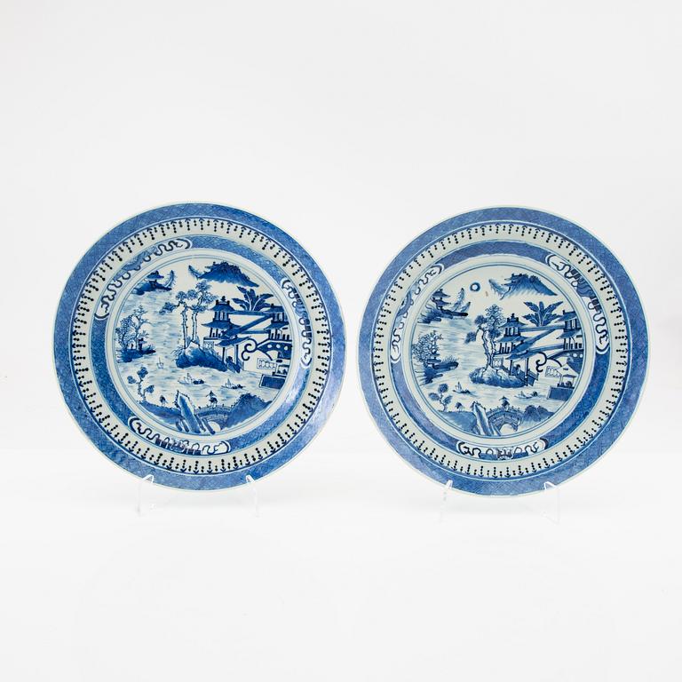 Plates 5 pcs China 17/18th century porcelain.