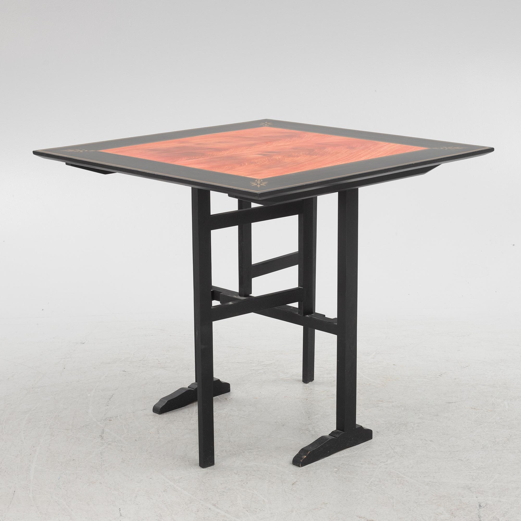 Drop-leaf table, 20th century.
