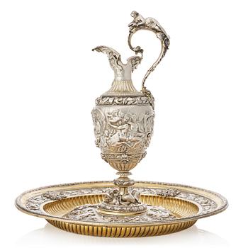 210. Frédéric Rudolphi, kanna och fat, silver, (Paris 1842-1872). Renässans-stil.