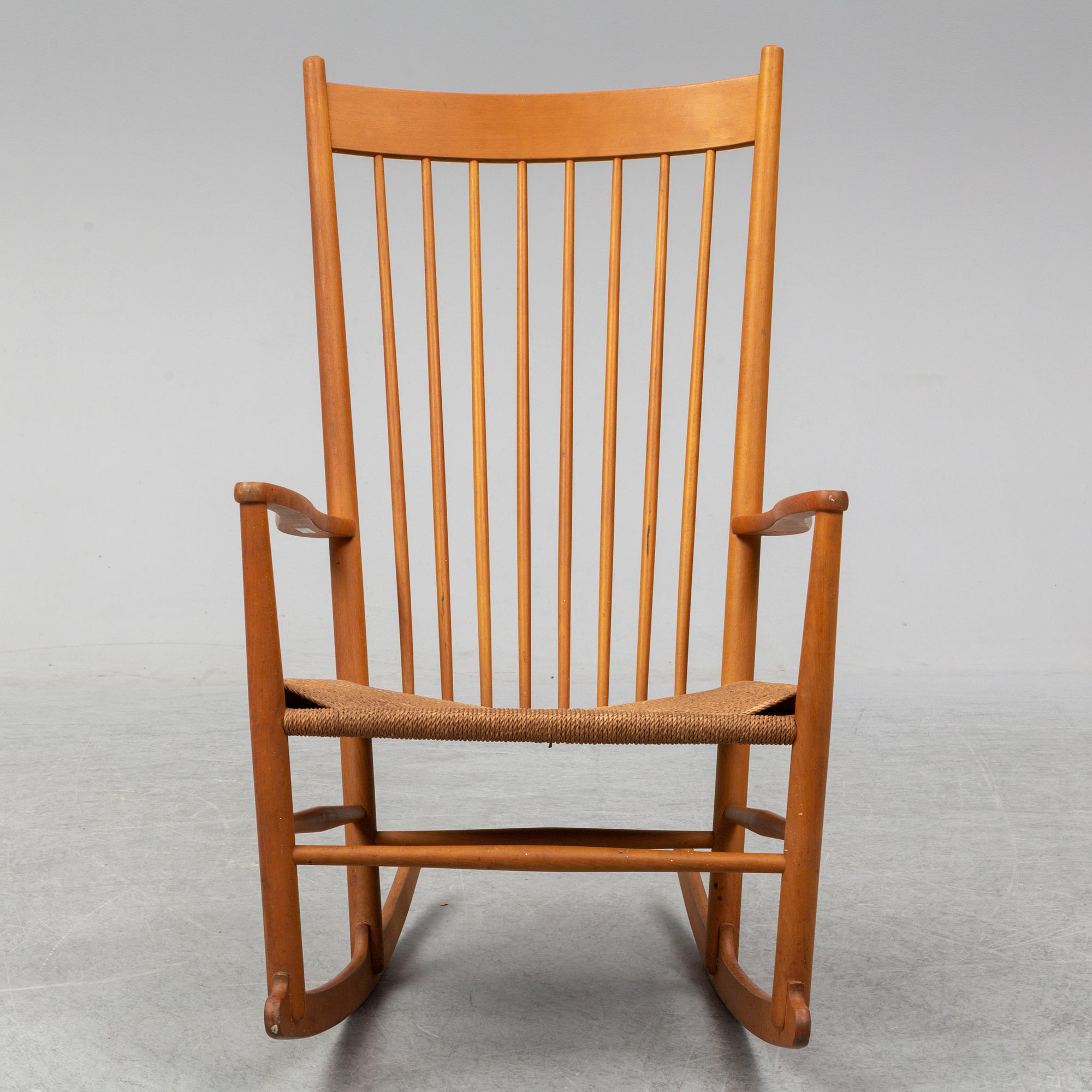 HANS J WEGNER, gungstol, "J16" FDB Møbler, Danmark 1940-tal.