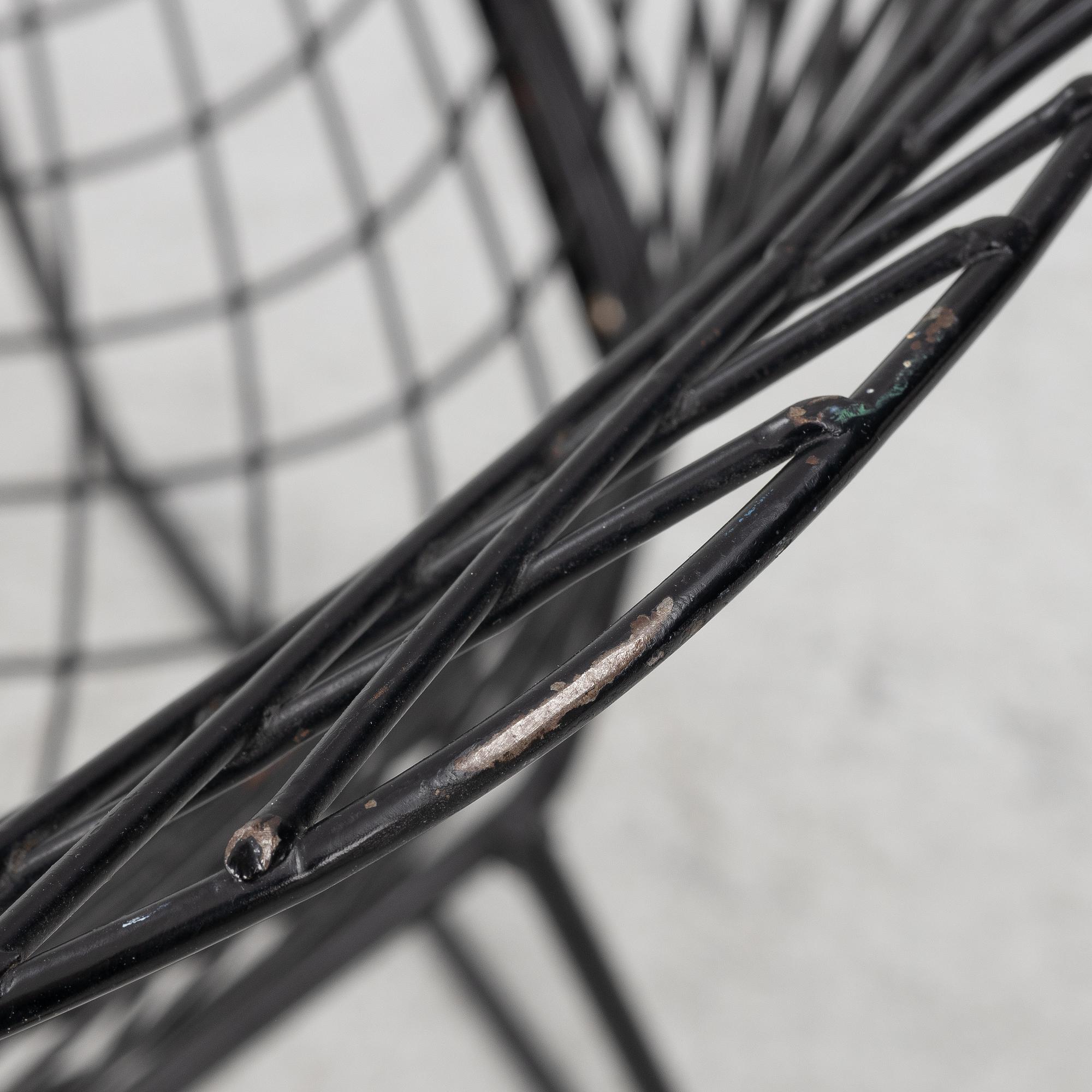 Harry Bertoia, Henry Bertoia, armchair, "Diamond Chair".