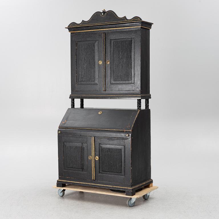Writing cabinet, first half of the 19th century.