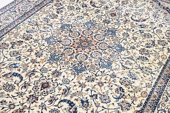 Carpet, Nain, 263 x 370 cm.