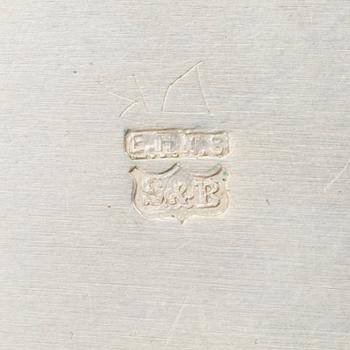 PLATED ENTRÈE DISH AND COVER.