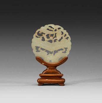 131. A Chinese nephrite plaque, 20th century.