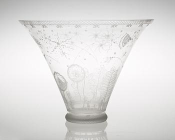 An Edward Hald glass bowl 'Fyrverkeriskålen', Orrefors 1958.