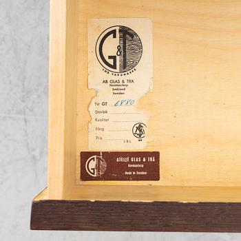 Hallmöbel, två delar, Glas & Trä, Hovmantorp, 1970-tal.