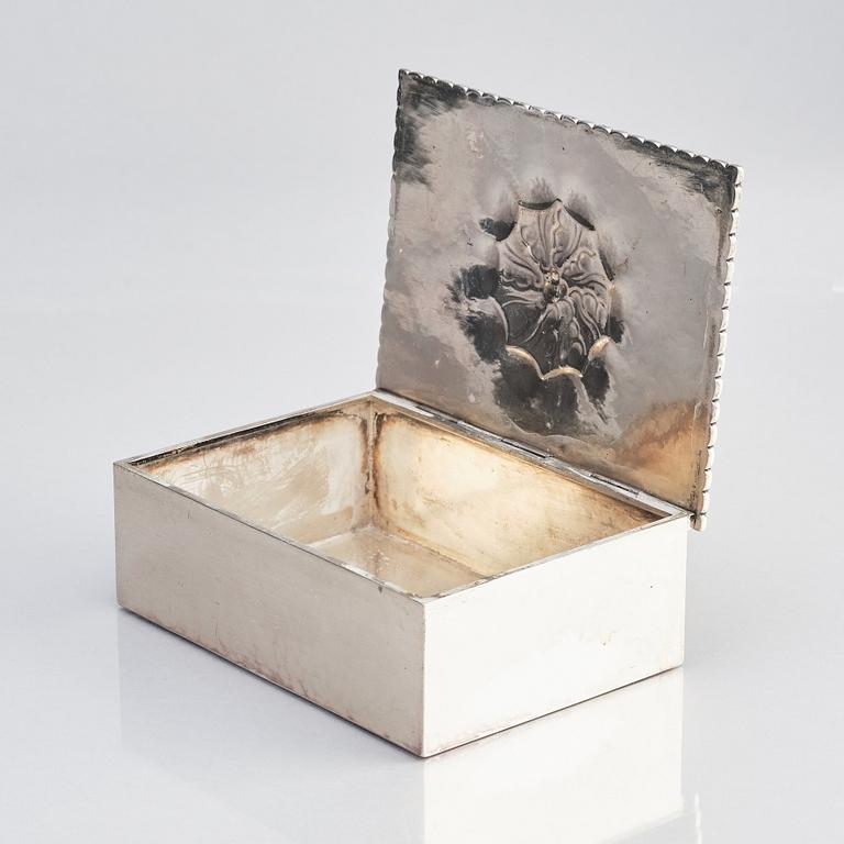 Georg Jensen, an 830/1000 silver box, Copenhagen 1915-1919, design nr 39, Swedish import marks GAB F.