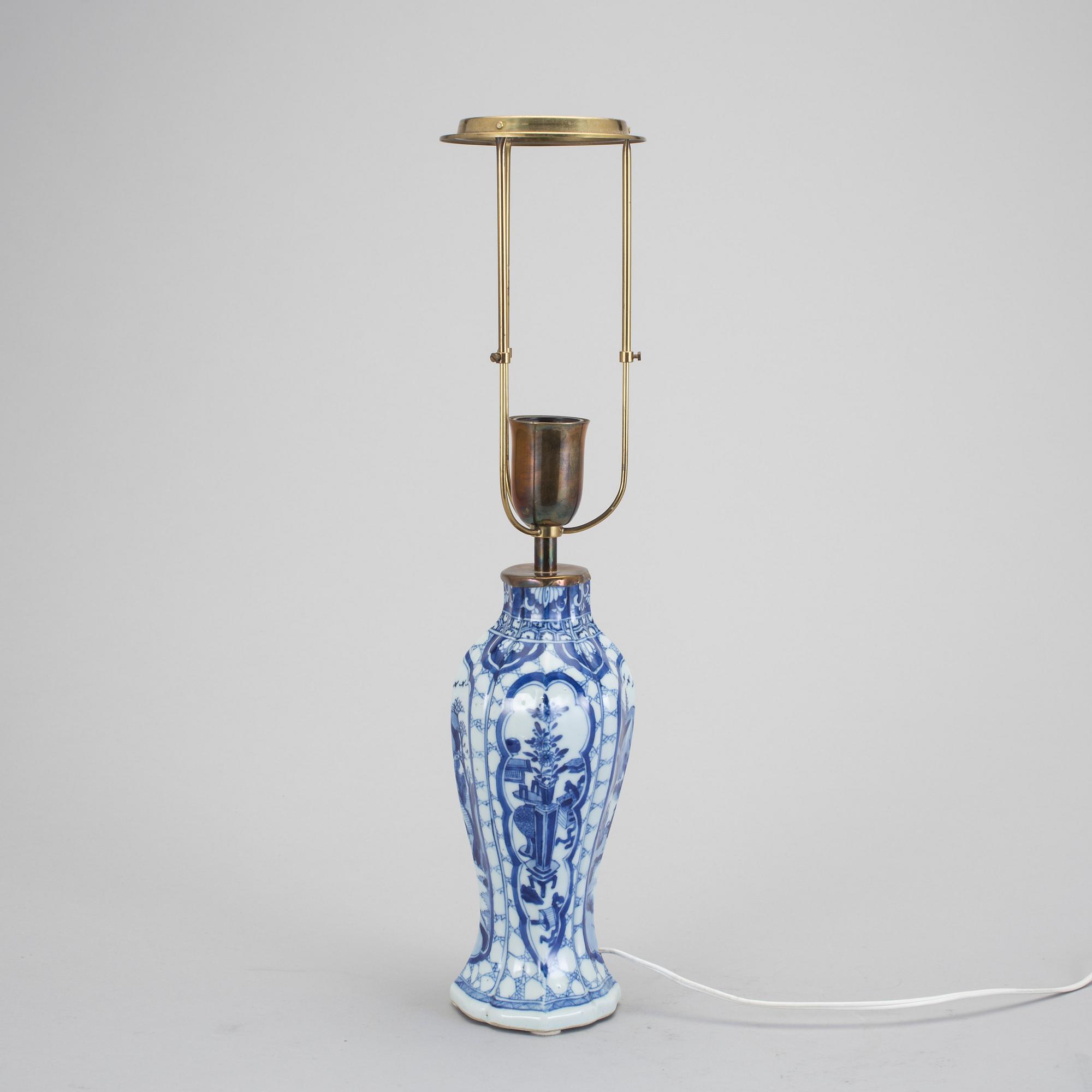 BORDSLAMPA, Porslin, Kina, 1800-tal.