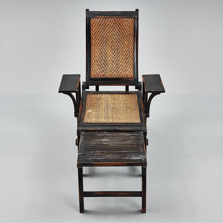 Deck chair, possibly China, 20th century.