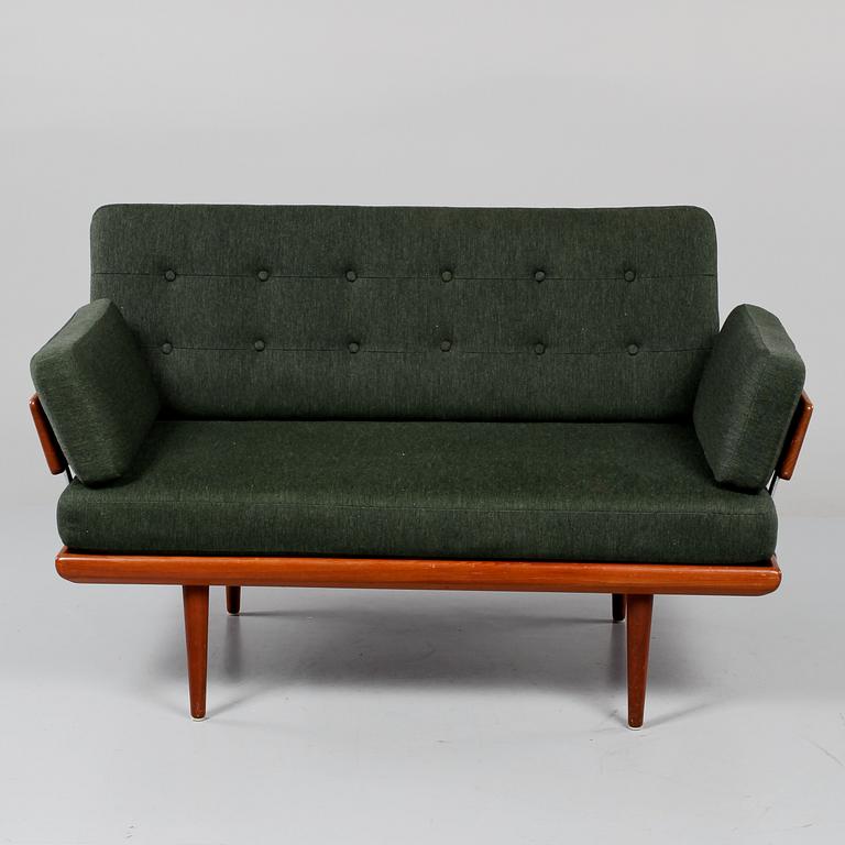 SOFFA, "Minerva", Peter Hvidt och Orla Mølgaard-Nielsen, France Daverkosen, 1960-tal.