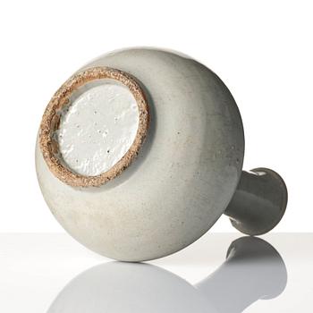 A white glazed Korean vase, Joseon.