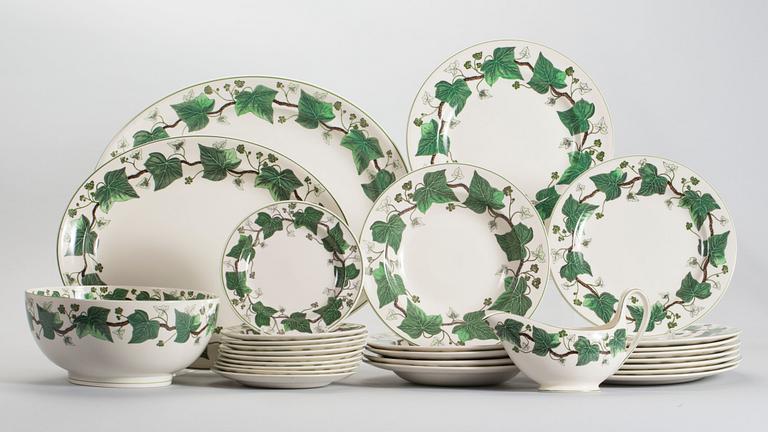 SERVIS, ca 55 delar, flintgods, Wedgwood, "Napoleon Ivy".