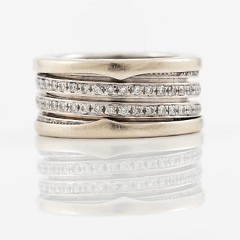 Bulgari ring "B.zero1" 18K vitguld med runda briljantslipade diamanter.