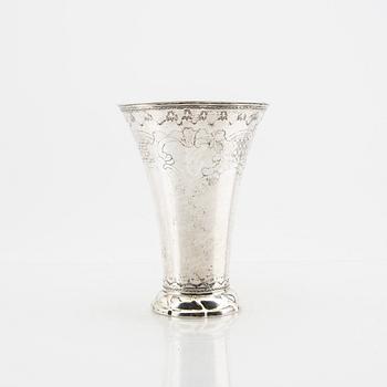 A Swedish 18th century silver cup mark of Arvid Floberg Stockholm 1769 weight 442 grams.