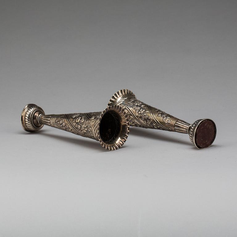 VAS, ett par, silver, London, England, 1900-01.