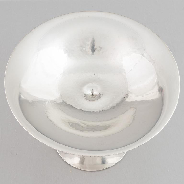 A silver bowl on a high foot, Swedish import mark and mark of Carl Söderqvist, Gothenburg 1927.