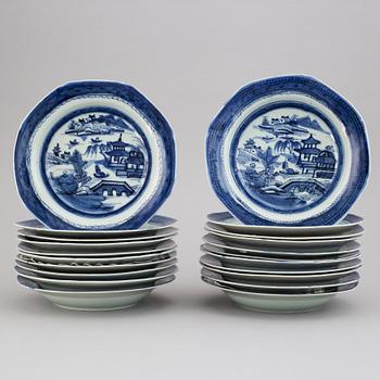 A matched set of 21 blue and white soup dishes, Qing dynasty, 19th Century.