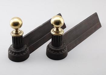 ELDHUNDAR, 1 par, sent 1800-/tidigt 1900-tal.