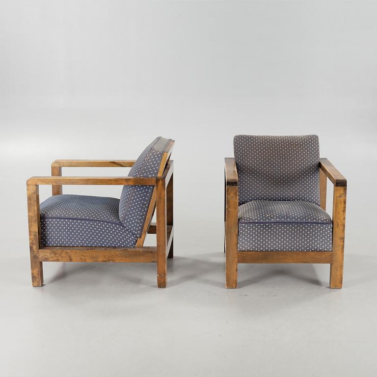 FÅTÖLJER, ett par, 1930/40-tal.