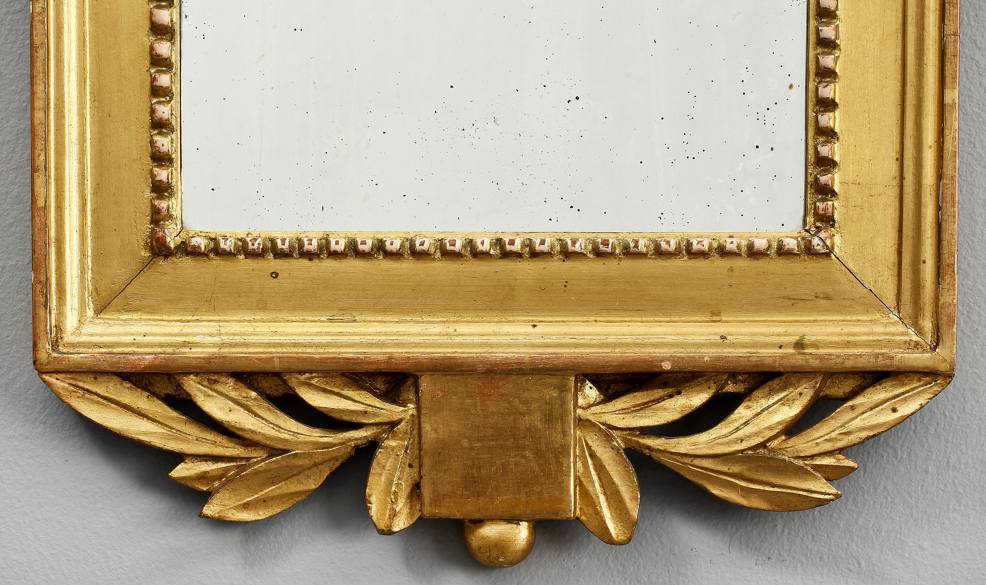 SPEGEL, gustaviansk, omkring sekelskiftet 1800.