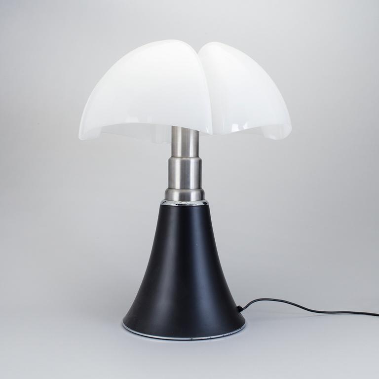 A "Pipistrello" lamp by Gae Aulenti for Martinelli, 2000s.
