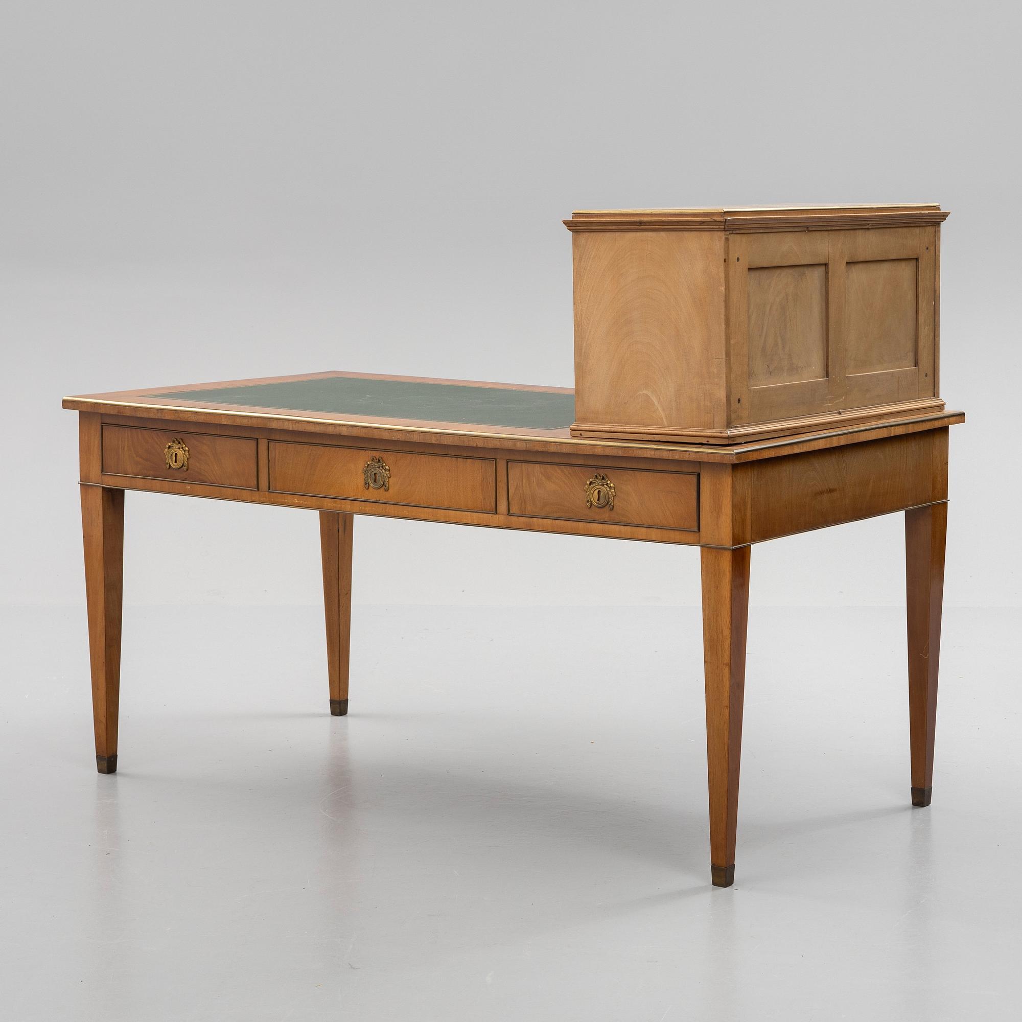 Skrivbord med uppsats, 1800-tal, Sengustaviansk stil,