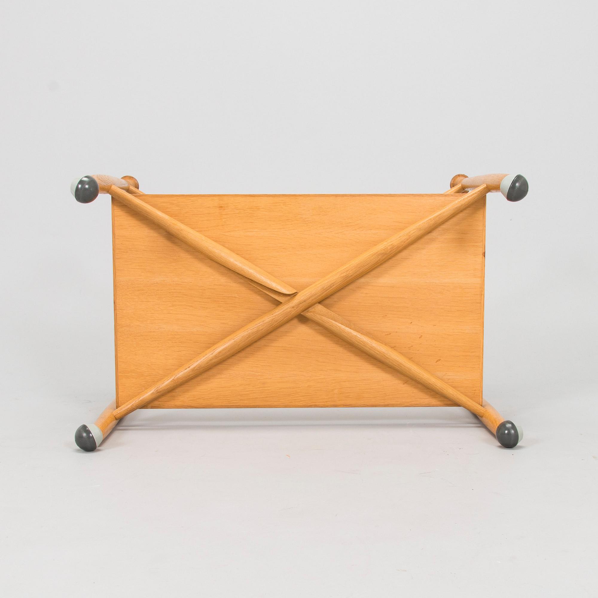 Olof Ottelin, A 1960s 'Tarja' tea trolley for Oy Stockmann Ab, Keravan puusepäntehdas, Finland.